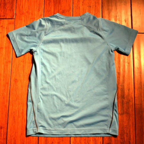 Boy's Blue Nike 100% Polyester Shirt - Picture 3 of 3
